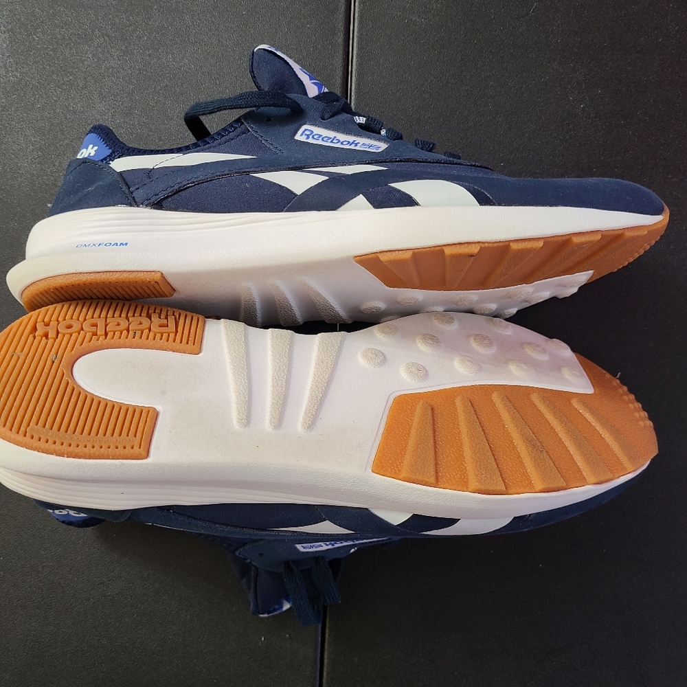 Reebok Sneakers
